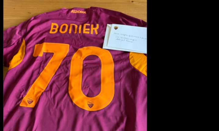 Taki PREZENT dostał Zbigniew Boniek na 70-te urodziny od AS Romy!